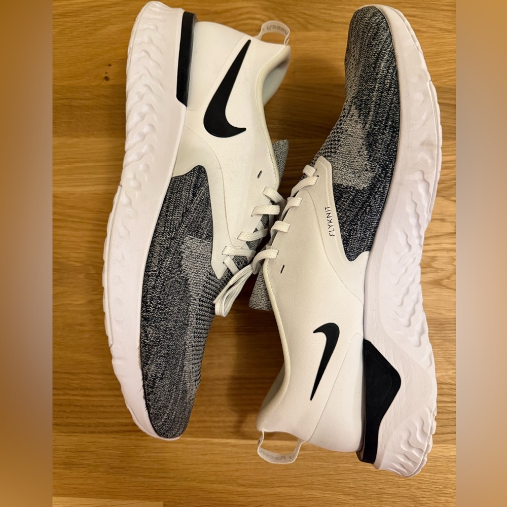 Nike Men’s Odyssey Flyknit React Size 15 Brand New